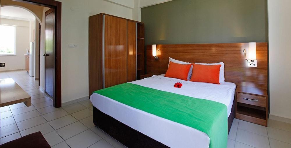 סייד Sunlight Garden Hotel מראה חיצוני תמונה